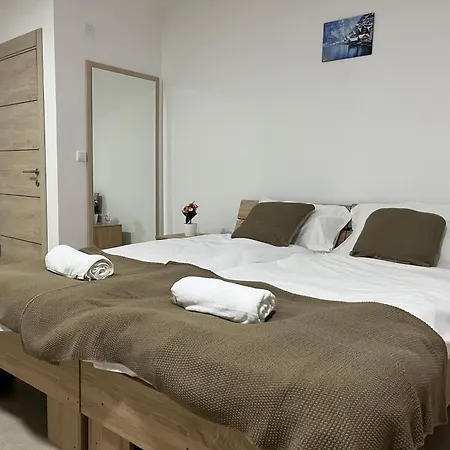 Etno Kuca * Брзече